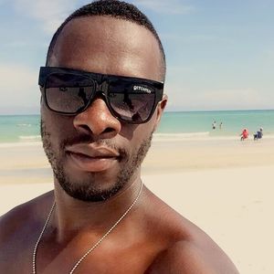 Meet your Posher, Calebe